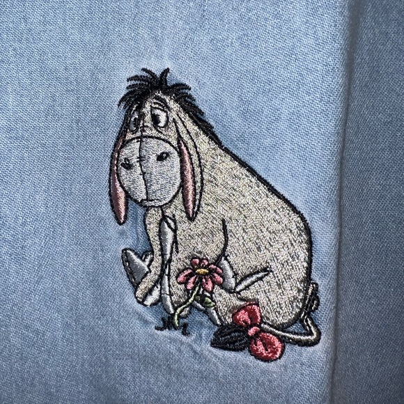 Disney Parks Winnie the Pooh Embroidered Denim Button Up Shirt 1X NWT - Picture 4 of 10